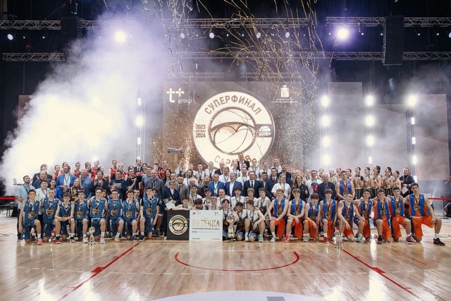 В Саратове прошел суперфинал Чемпионата Школьной баскетбольной лиги ”КЭС-БАСКЕТ”. 