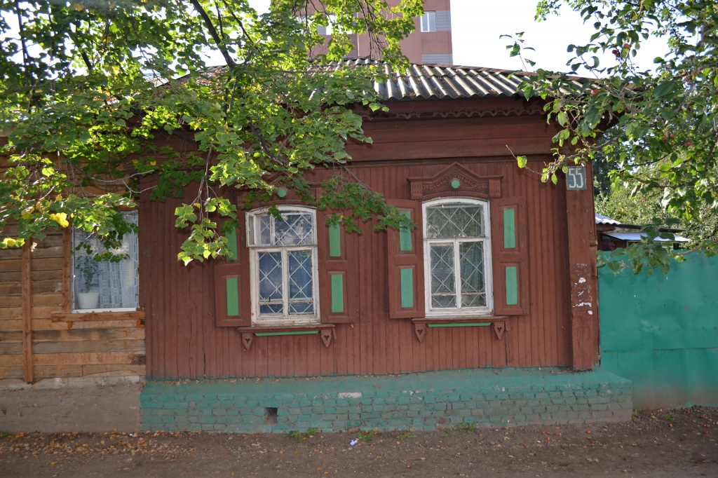 Дом Зенцова 55 здесь жил Любавский.JPG