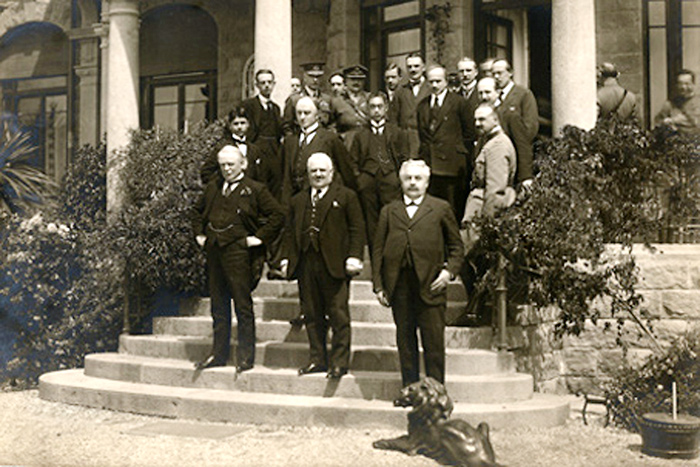 Genoa_conference_1922.jpg