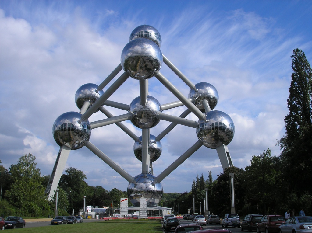 Atomium_w_Brukseli.JPG