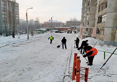 На оперативке в мэрии Уфы рассказали, как чистят снег в городе