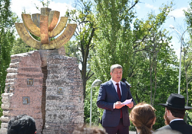 В Уфе открыли памятник «В память о жертвах Холокоста и воинах, погибших в годы Великой Отечественной войны»