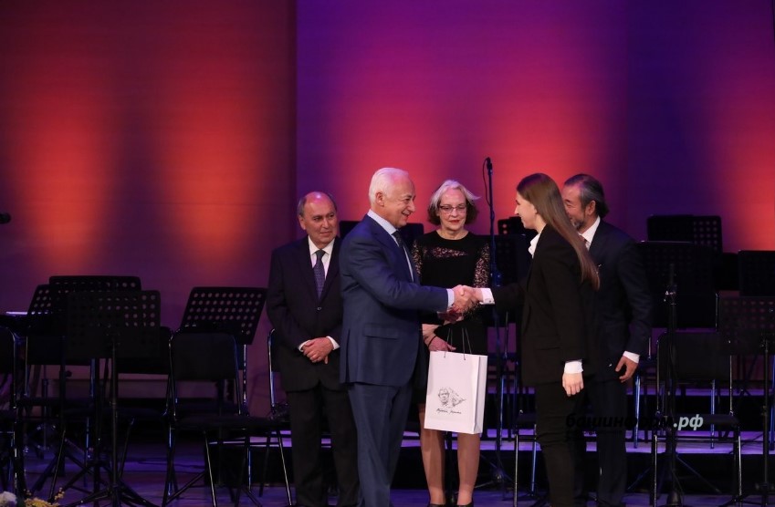 Молодые скрипачи получили традиционную премию «Надежда» Фонда имени Мустая Карима
