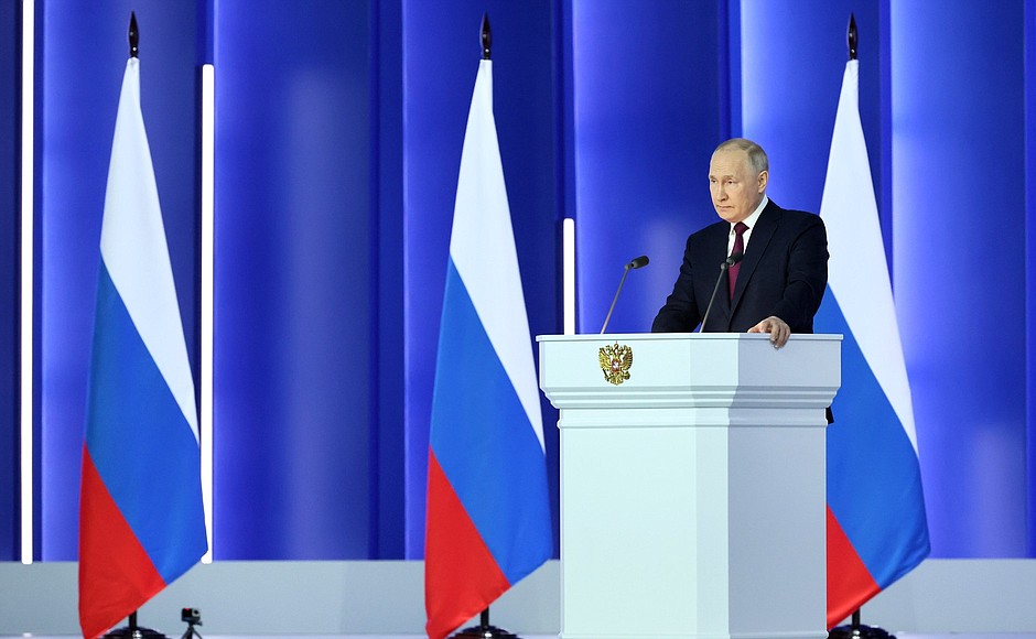 Владимир Путин обратился с Посланием к Федеральному Собранию страны