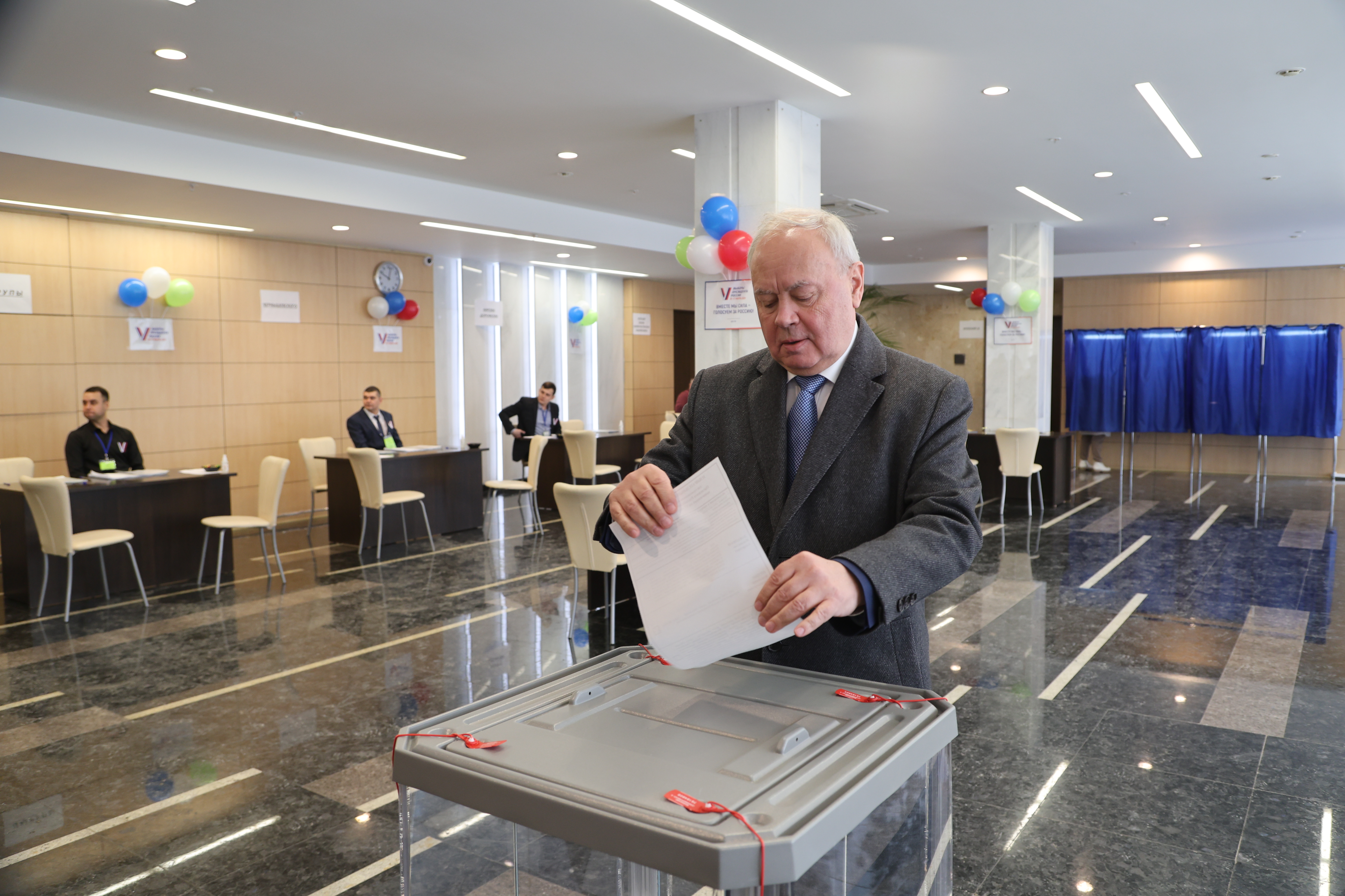 Константин Толкачев проголосовал на выборах Президента России