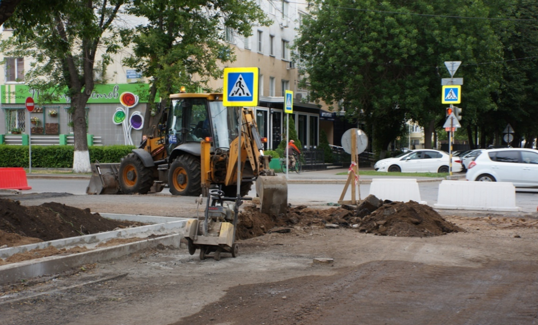 Капитальный ремонт улицы Мустая Карима закончится в октябре 2020 года