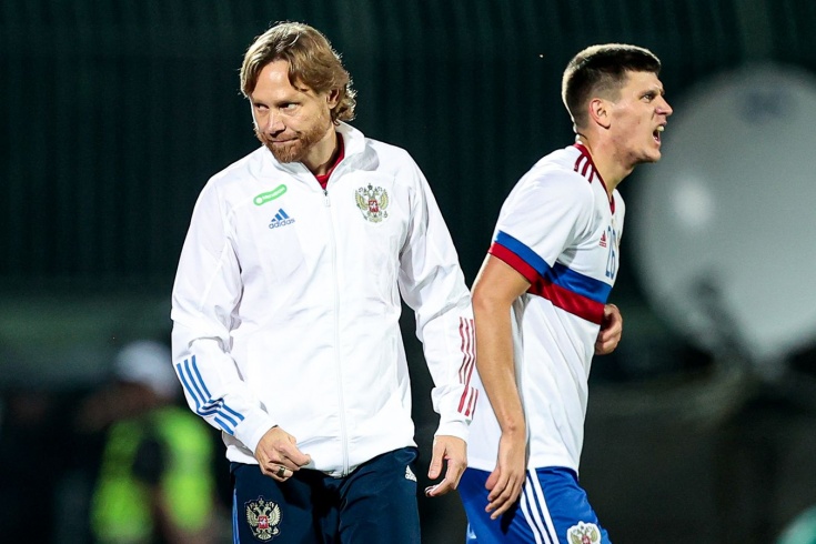 Сборная России по футболу проведет два матча в Средней Азии