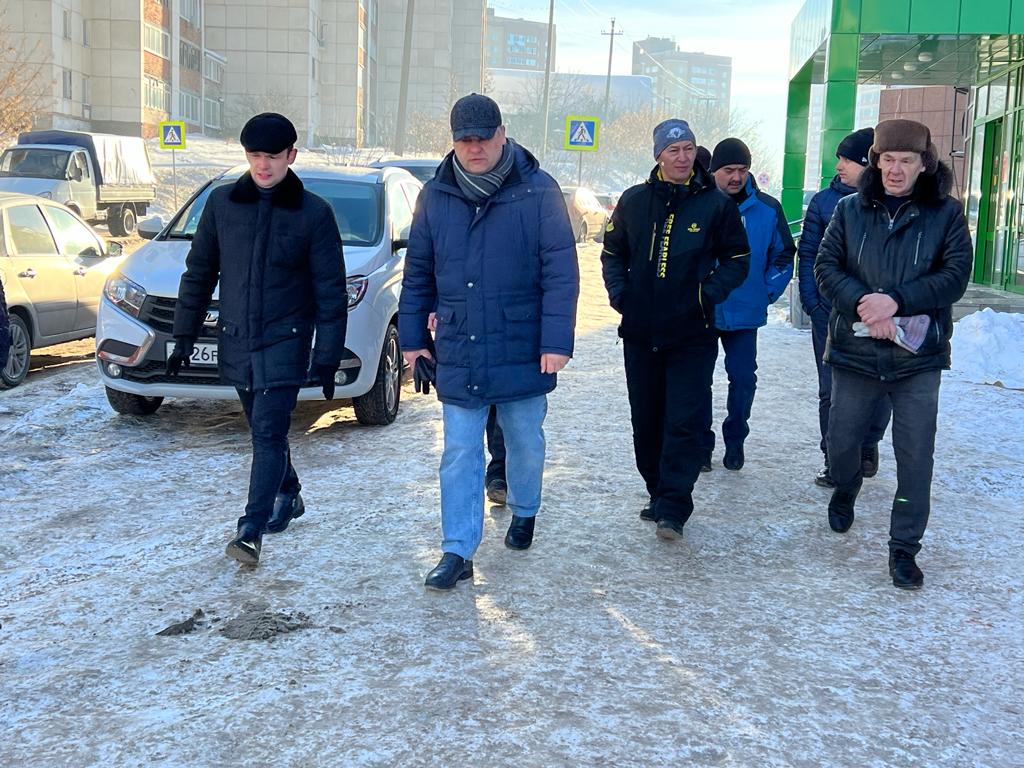 Первый вице-мэр Уфы проверил уборку снега