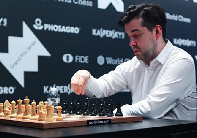 В плей-офф шахматного супертурнира - трое россиян