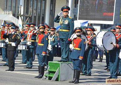 В Уфе прошел парад, посвященный 76-й годовщине Победы в Великой Отечественной войне