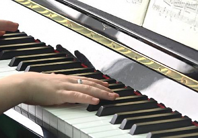 Уфимское училище искусств в рамках нацпроекта «Культура» получило шесть роялей и девять фортепиано