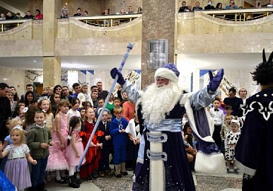 В театре «Нур» прошел новогодний утренник для детей сотрудников УФСИН России по РБ 