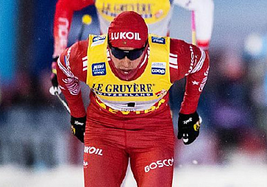 Российский лыжник победил на первом этапе Кубка мира 